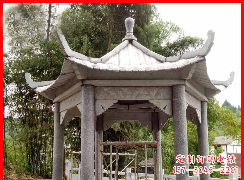 长春复古公园石凉亭雕塑
