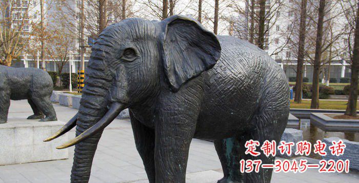 长春公园大象动物雕塑