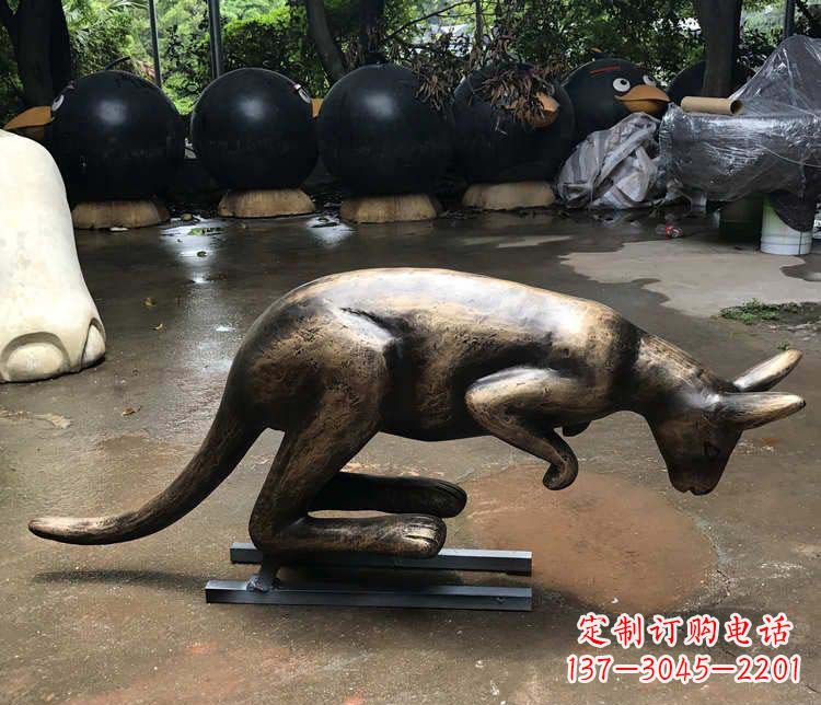 长春公园袋鼠动物铜雕
