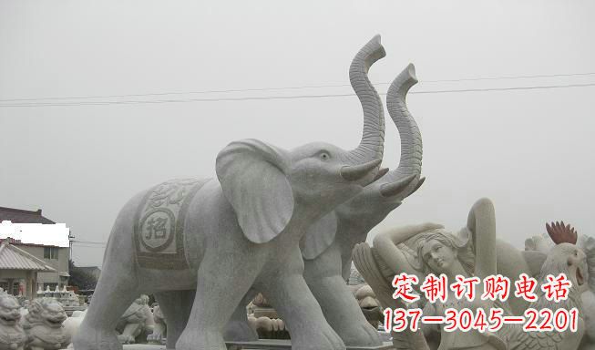 长春公园动物长鼻大象石雕