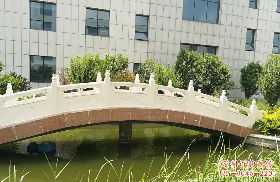 长春公园汉白玉石拱桥 (4)