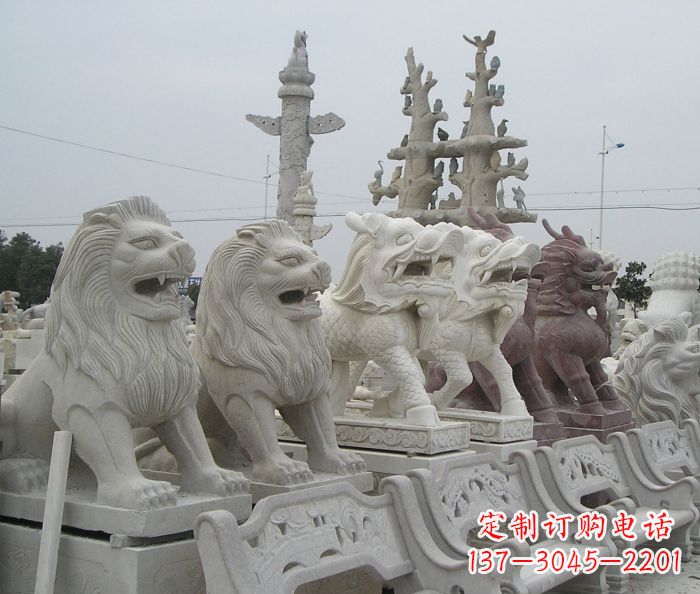 长春新中式金色狮子雕塑