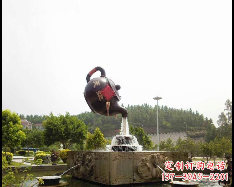 长春公园流水茶壶铜雕