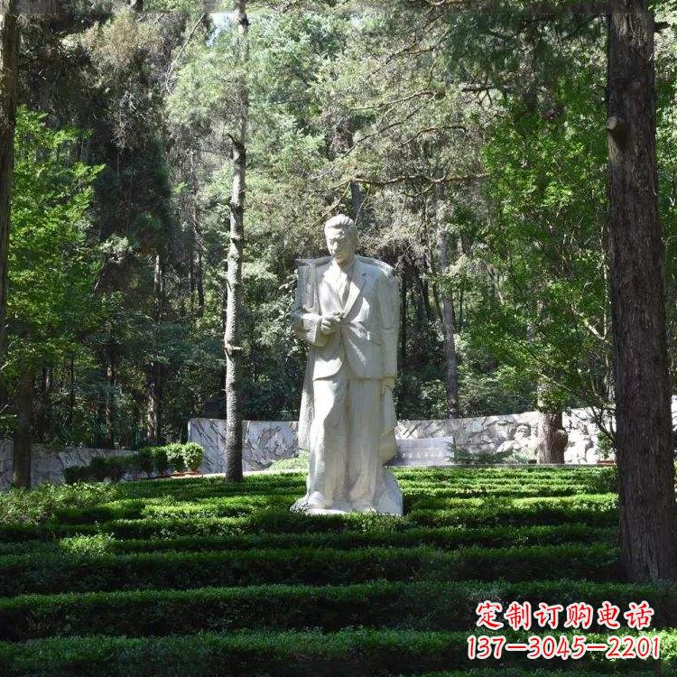 长春聂耳汉白玉石雕塑,追随伟大作曲家的足迹