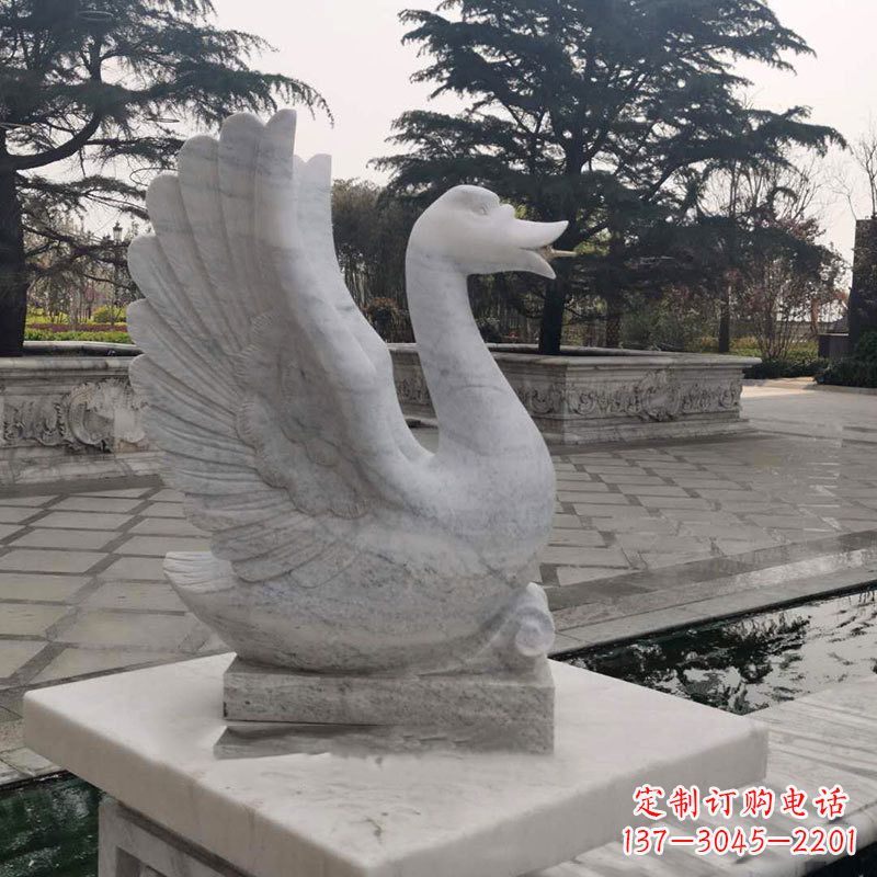 长春精致的天鹅石雕塑