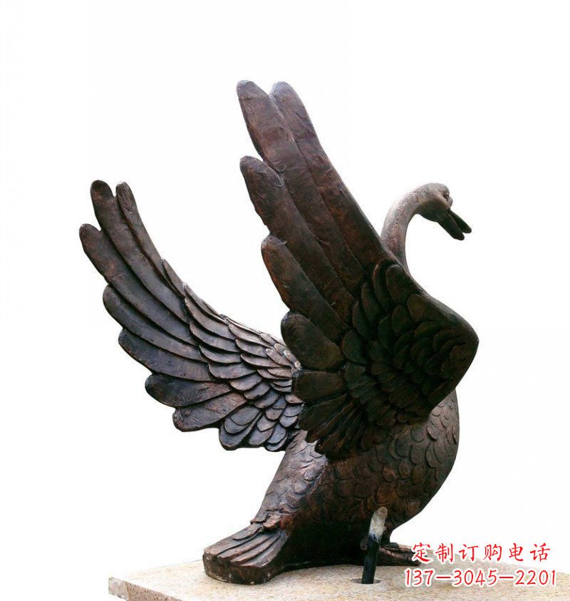 长春公园展翅的天鹅动物铜雕