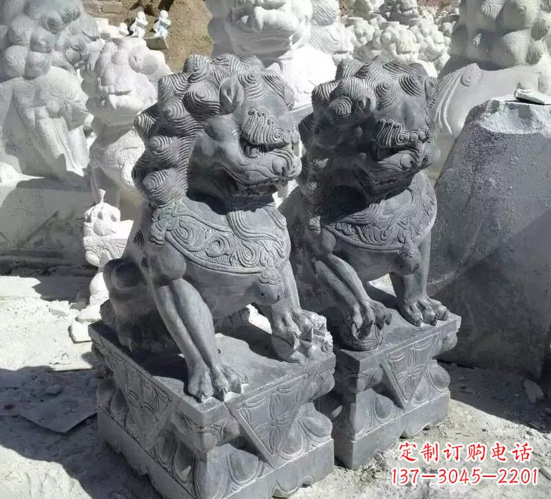 长春古代青石狮子雕塑