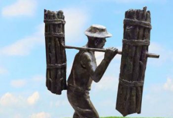 长春精美老人铜雕，传承古代挑柴精神