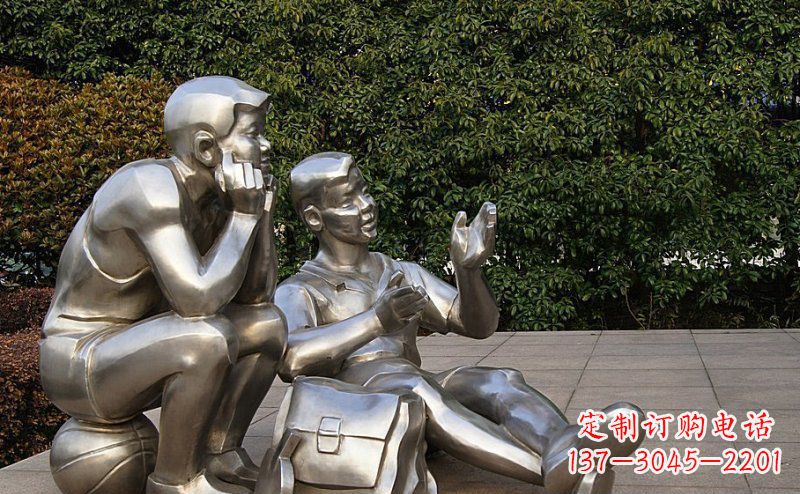 长春广场不锈钢学生雕塑