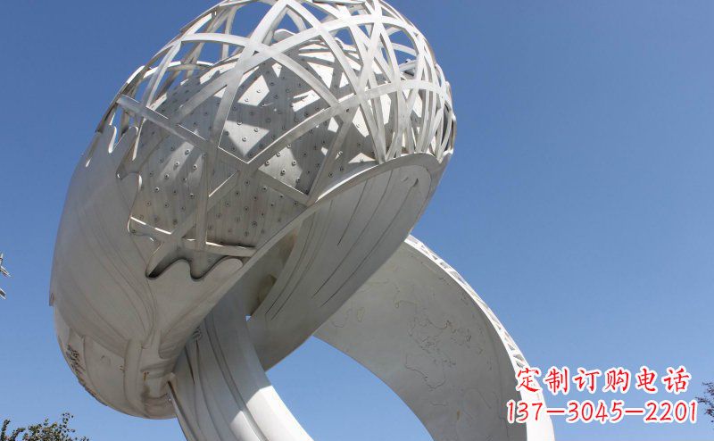 长春广场戒指不锈钢雕塑 (2)