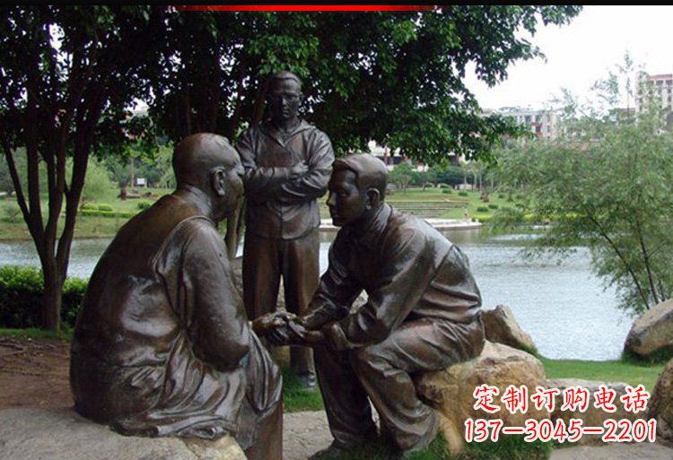 长春中领雕塑:精美老人雕塑