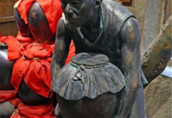 长春铜质老人抱酒图案雕塑