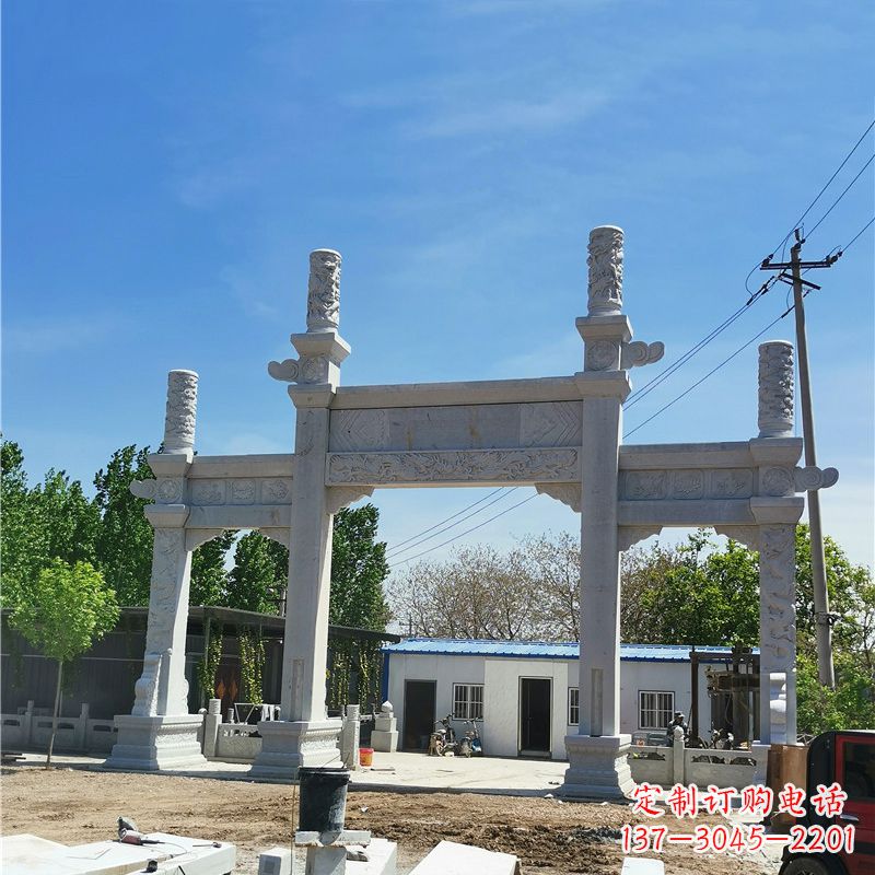 长春汉白玉景区石牌坊