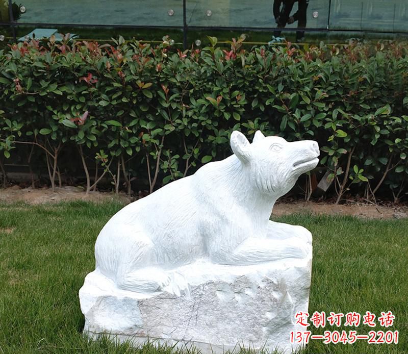 长春唯美可爱的汉白玉小区动物熊雕塑