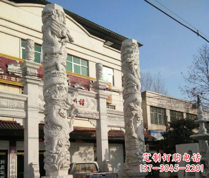 长春汇聚古灵神韵的大理石龙柱雕塑