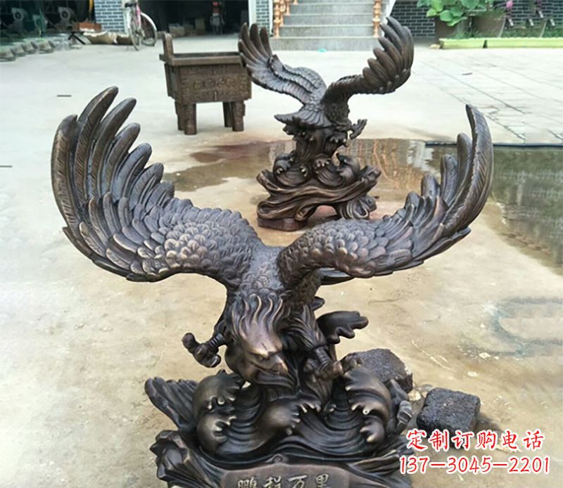 长春老鹰铜雕 (2)