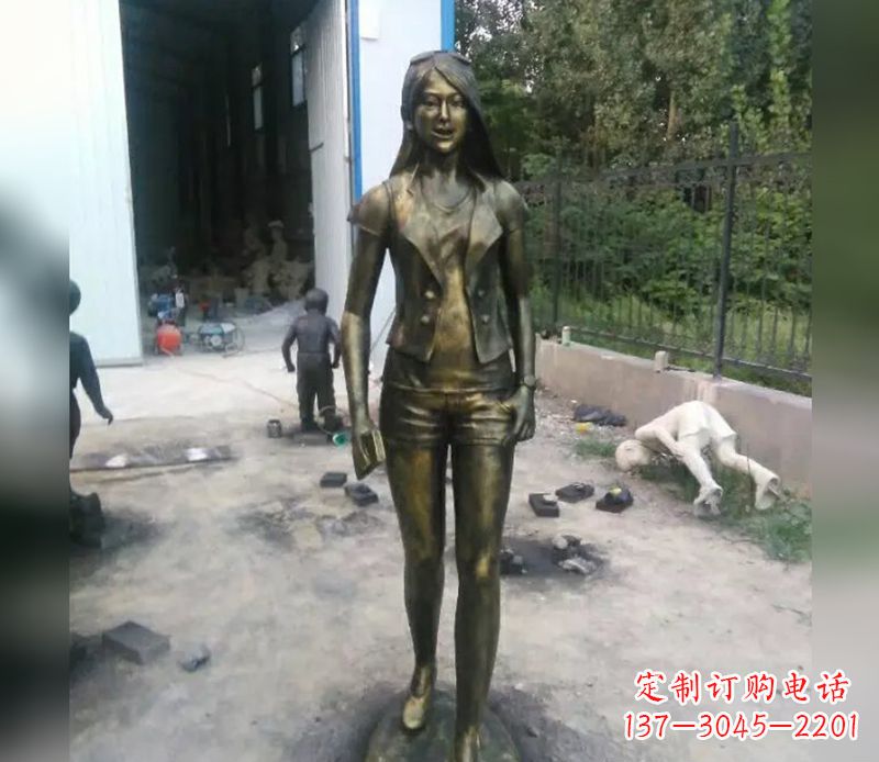长春美女人物铜雕