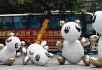 长春中领雕塑：优雅的不锈钢抽象熊猫雕塑