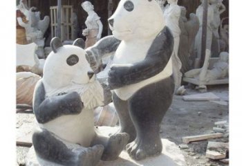 长春母子熊猫石雕，传达真挚的亲情