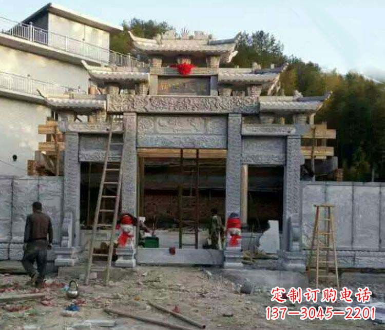 长春三门仿古石雕牌坊打造质感升级的精致建筑