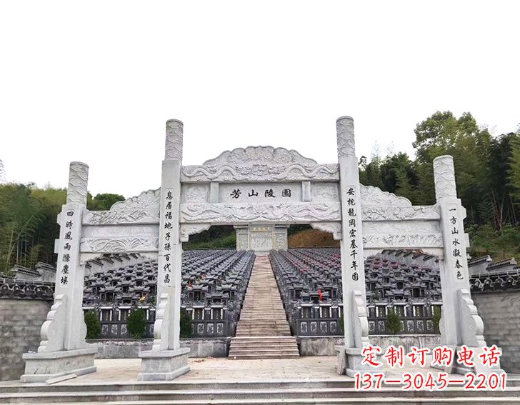 长春精致雕刻的三门石牌坊雕塑