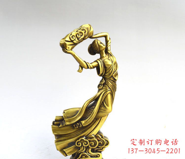 长春传承古老神话的女娲雕塑