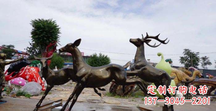 长春跳跃的小鹿铜雕