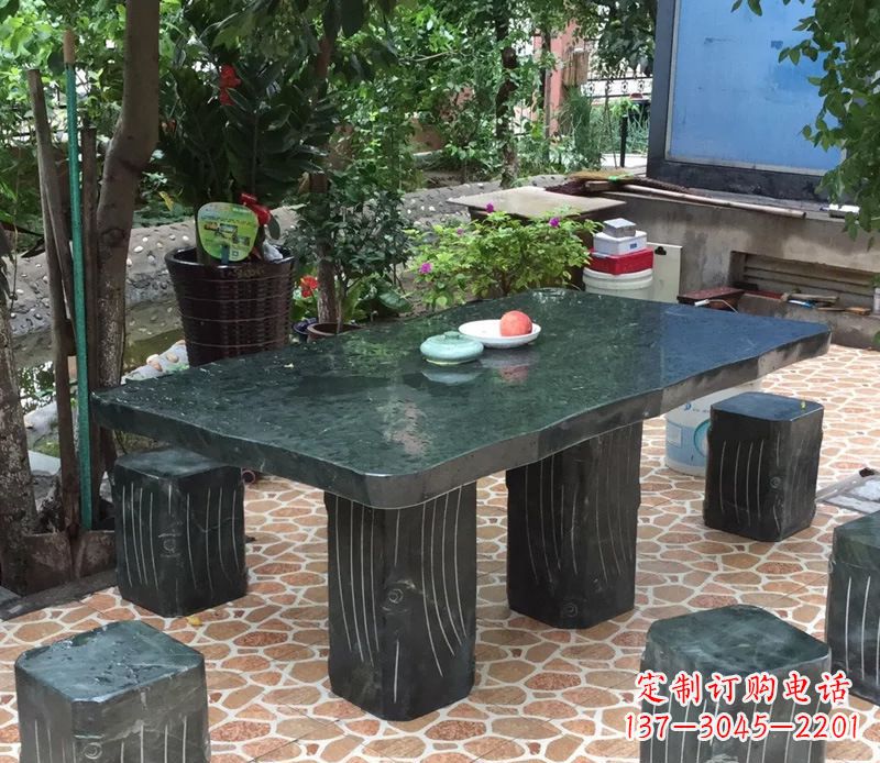 长春庭院长方形石桌凳雕塑