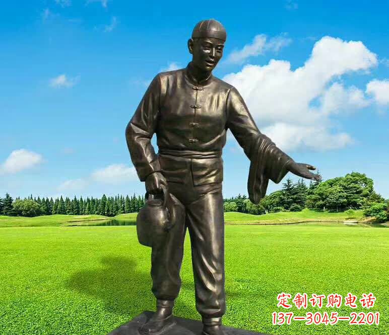 长春铜雕店小二人物雕塑1