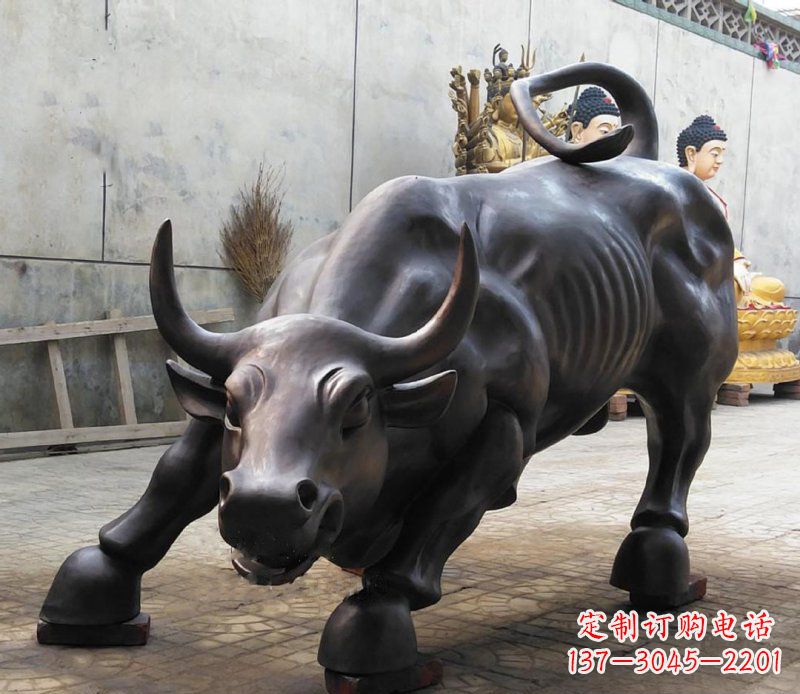 长春铜雕广场华尔街动物牛 (2)