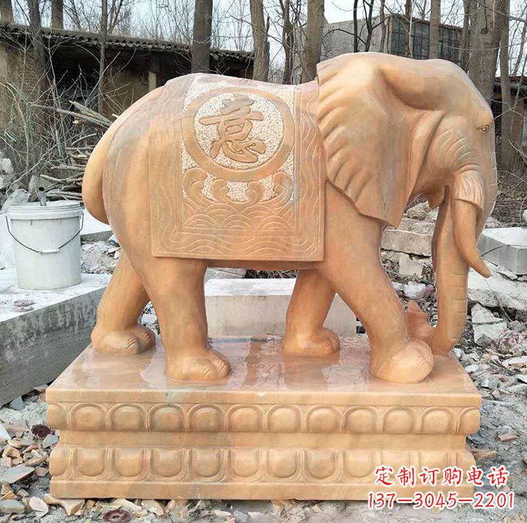 长春晚霞红石材大象雕塑