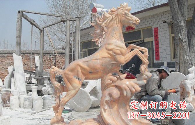 长春晚霞红踏浪奔马石雕222