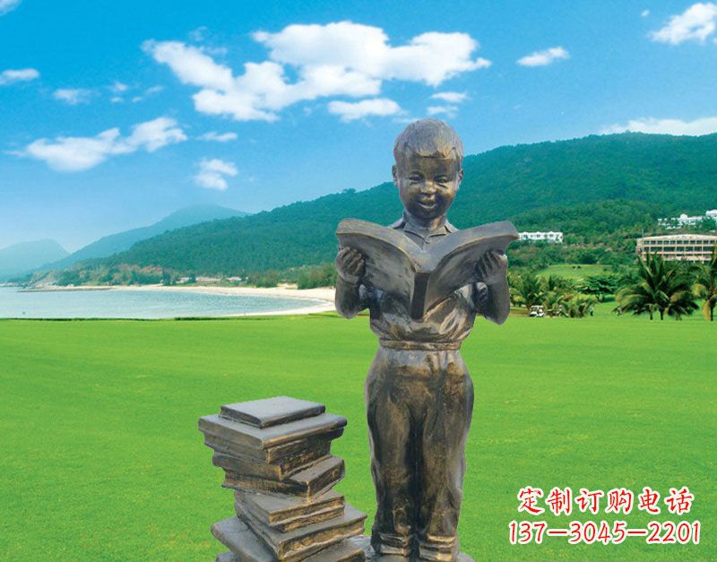 长春校园看书的小男孩雕塑