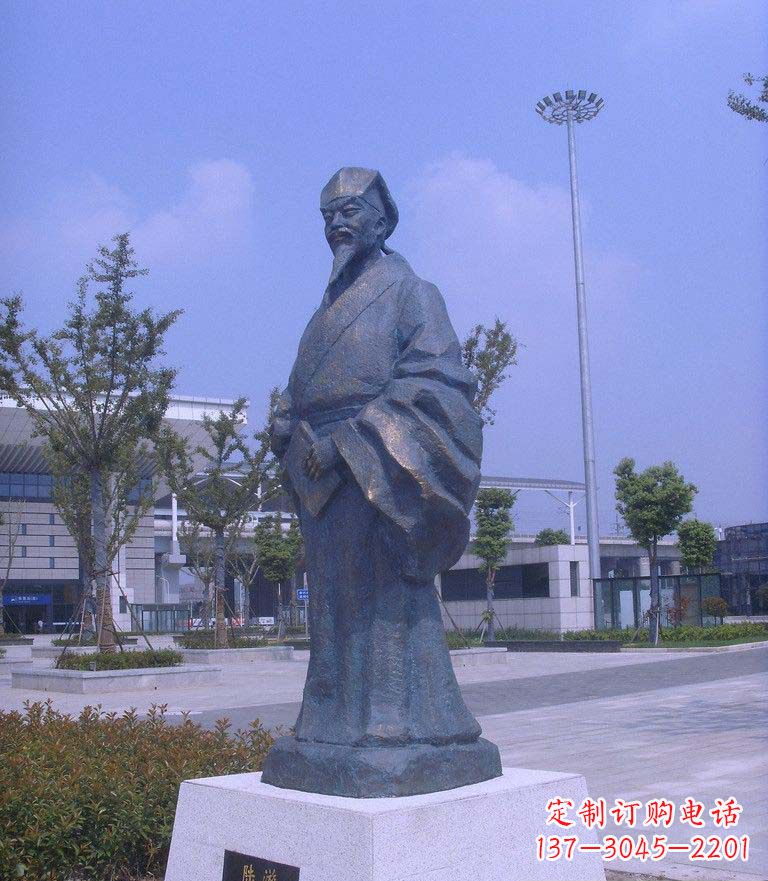 长春校园陆游名人铜雕