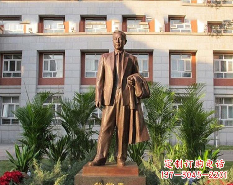 长春校园钱学森铜雕