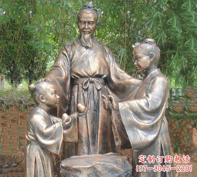长春寓言故事铜雕_孔融让梨