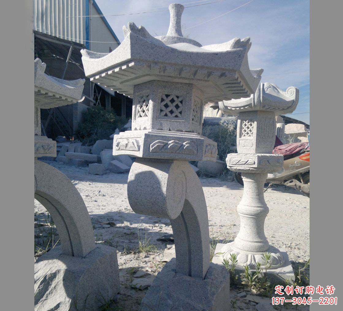 长春园林景观草坪石灯雕塑