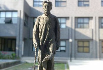 长春校园名人徐悲鸿雕塑