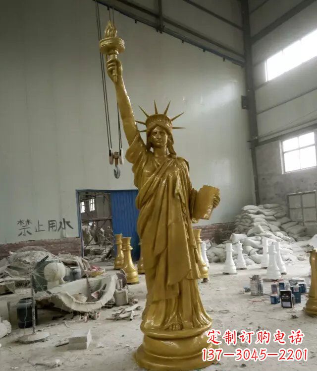长春自由女神玻璃钢仿铜人物雕塑